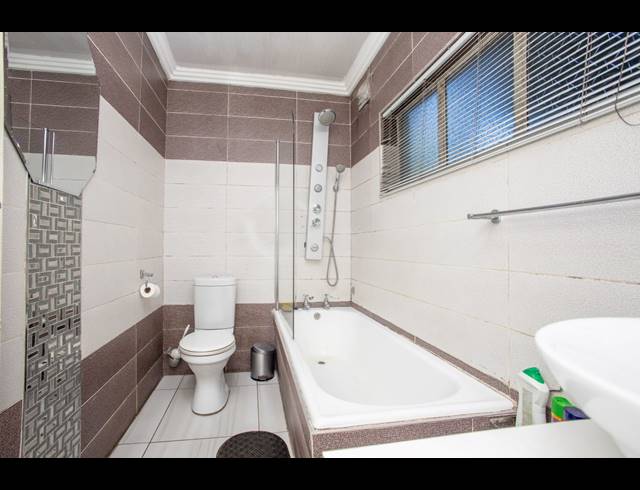 4 BEDROOM HOUSE FOR SALE IN BONNIE DOON